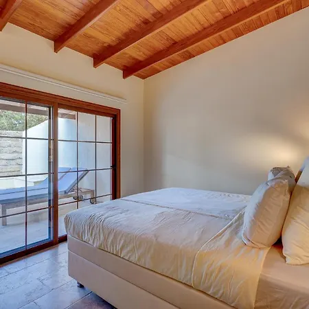 Casa Waldeck En Jardines Del Duque