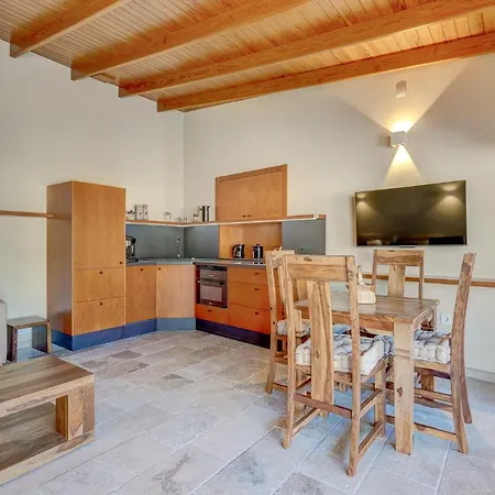 Casa Waldeck En Jardines Del Duque *